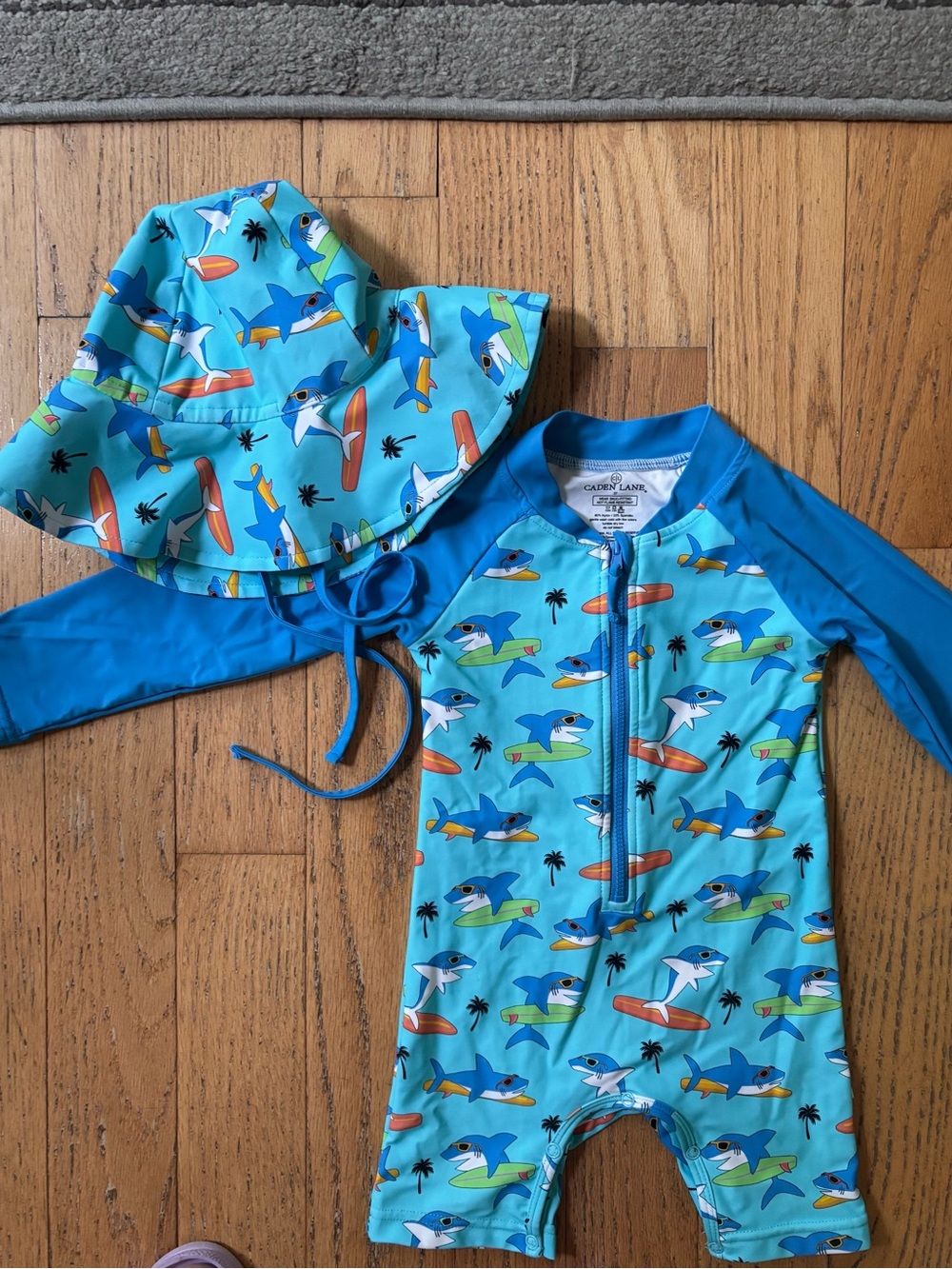 NWOT 3T Caden Lane Turquoise Blue Shark Surf Rashguard Romper with Matching Hat